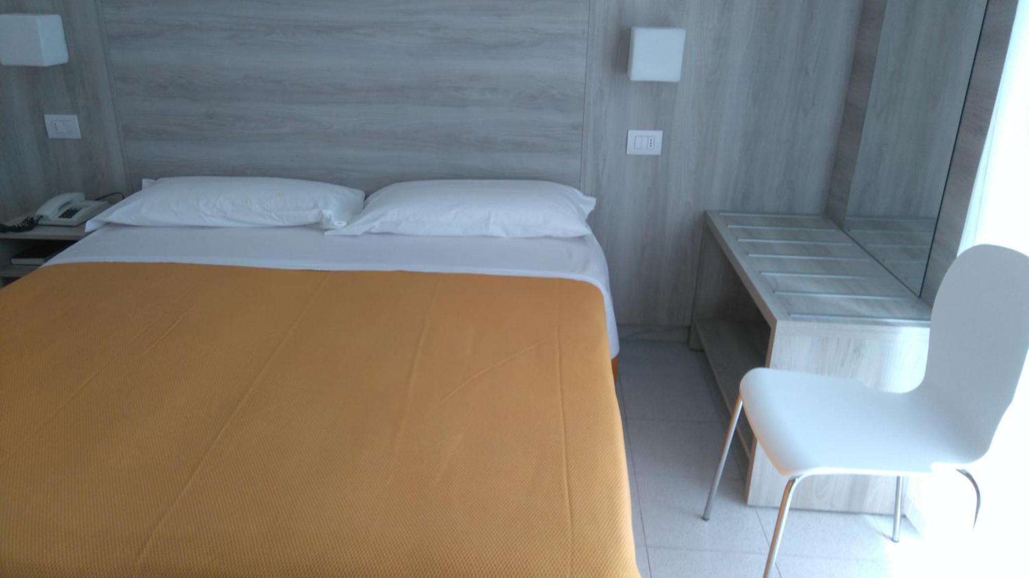 Hotel Monti Rimini Dış mekan fotoğraf